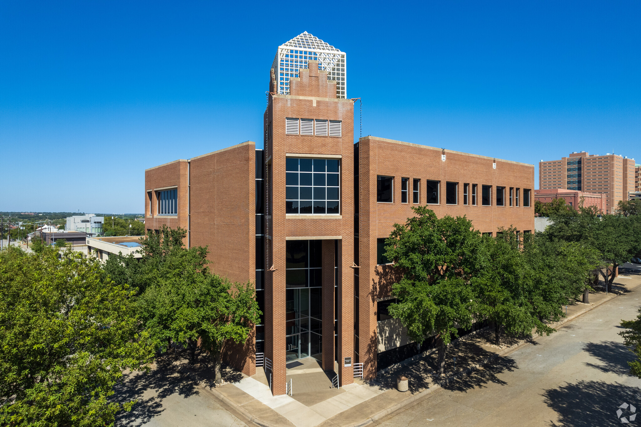 930 W 1st St, Fort Worth, TX for lease Building Photo- Image 1 of 2