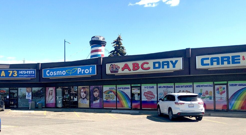 13560-13594 Fort Rd, Edmonton, AB for lease - Building Photo - Image 3 of 10