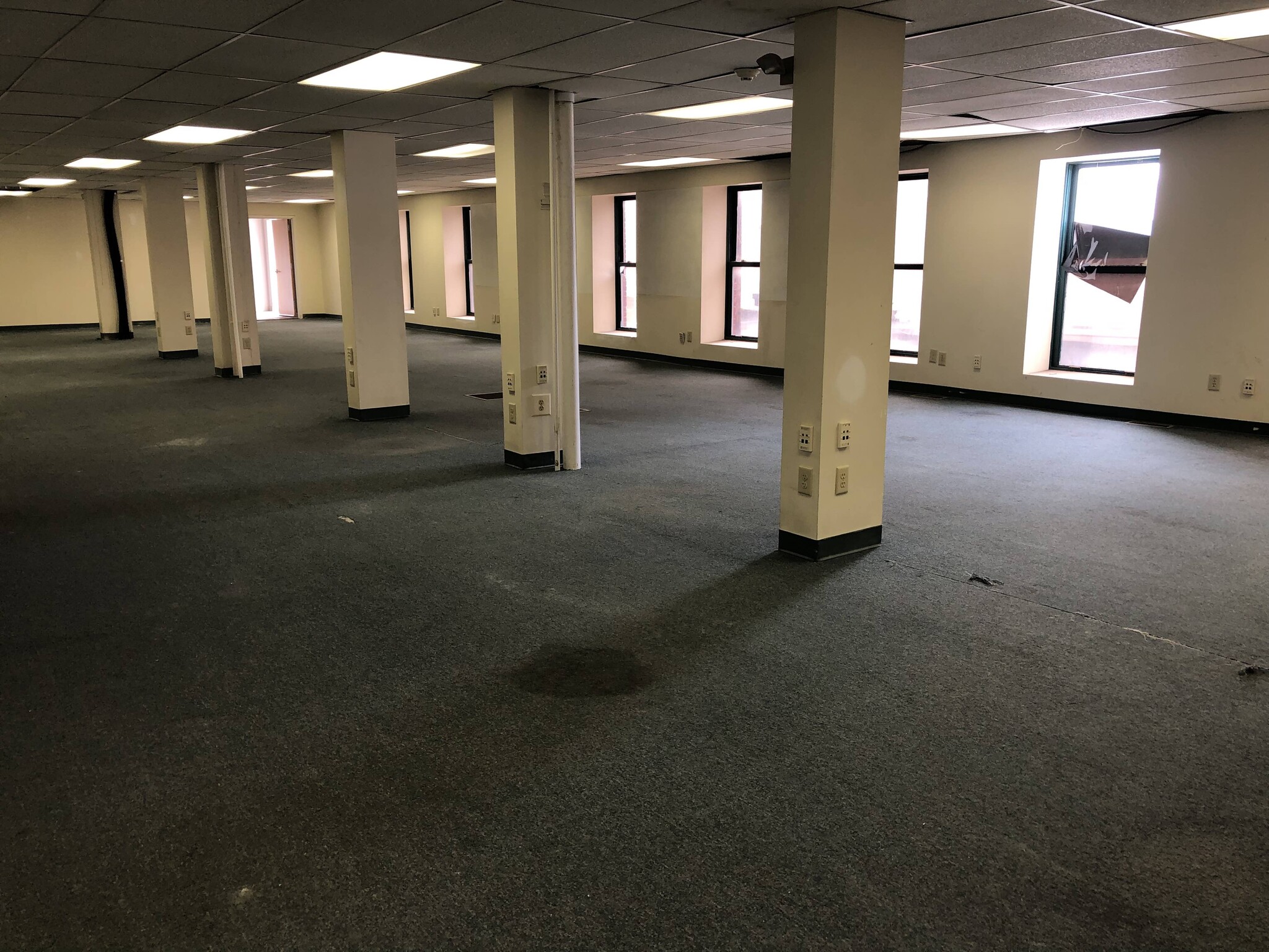 883 Broadway, Albany, NY for lease Interior Photo- Image 1 of 1