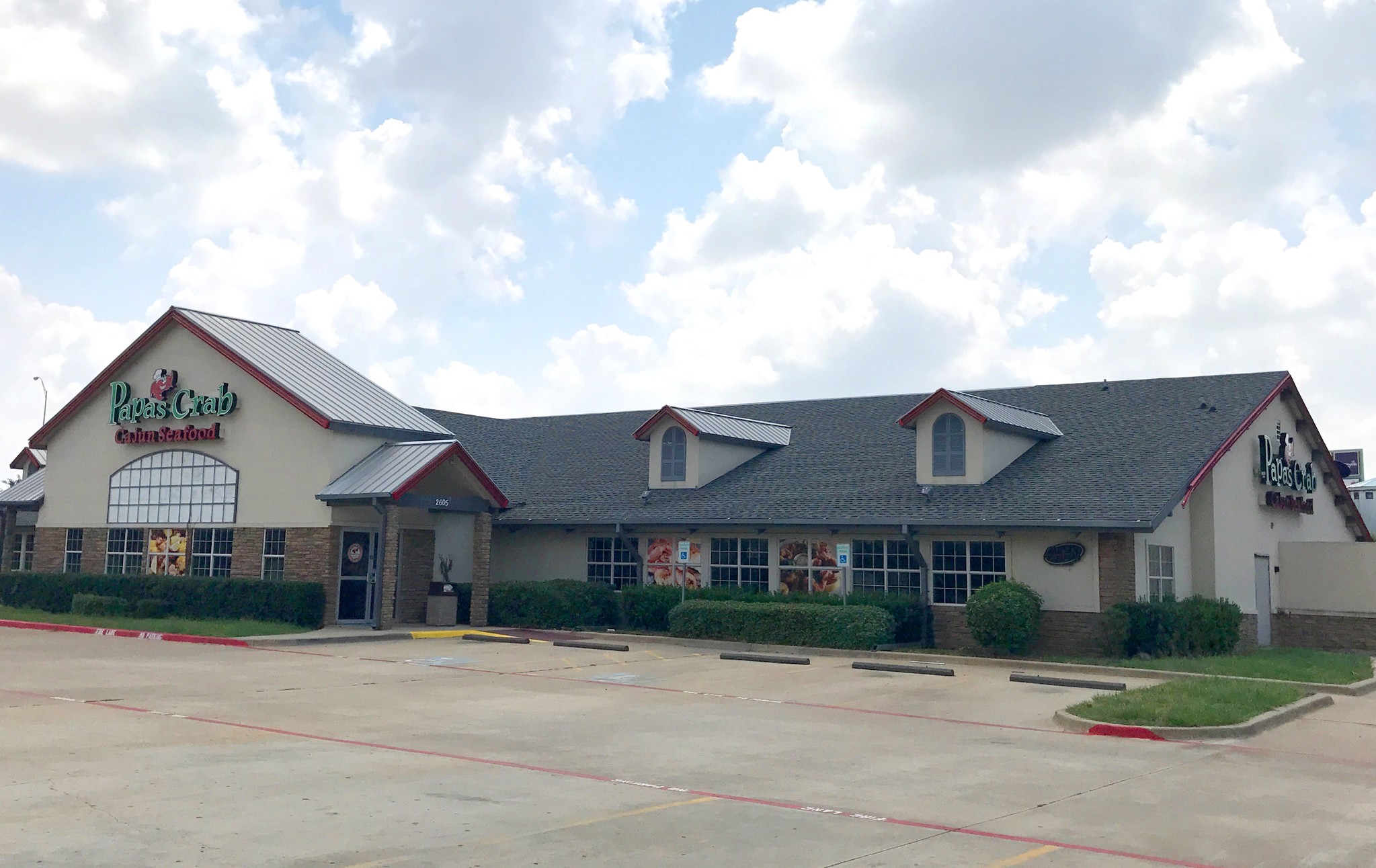 2605 E Grapevine Mills Cir, Grapevine, TX for lease Building Photo- Image 1 of 4