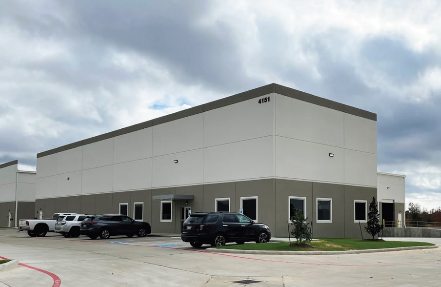 4151 Clay Business Dr, Katy, TX for lease - Building Photo - Image 1 of 4