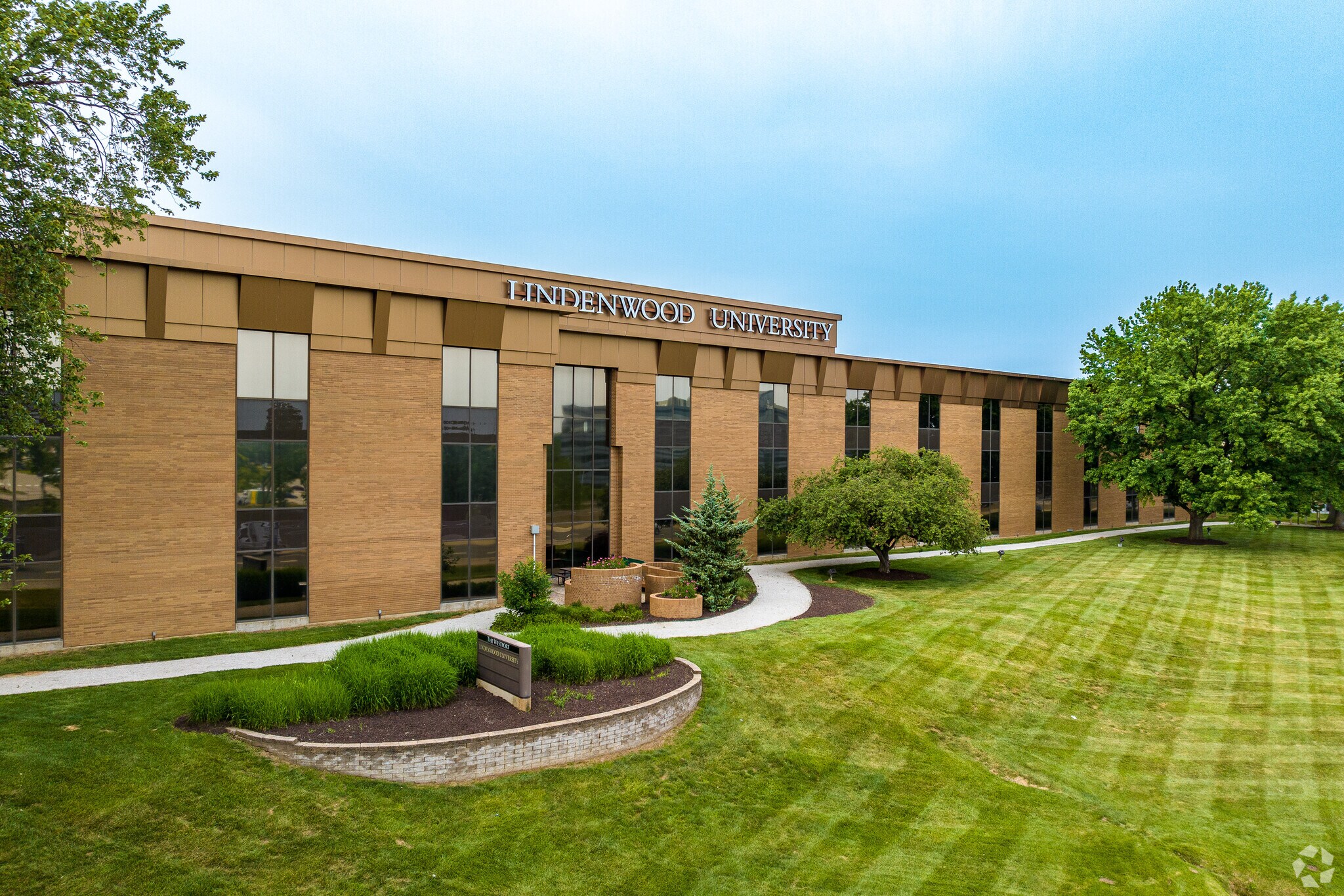 11960-westline-industrial-dr-saint-louis-mo-63146-the-westport