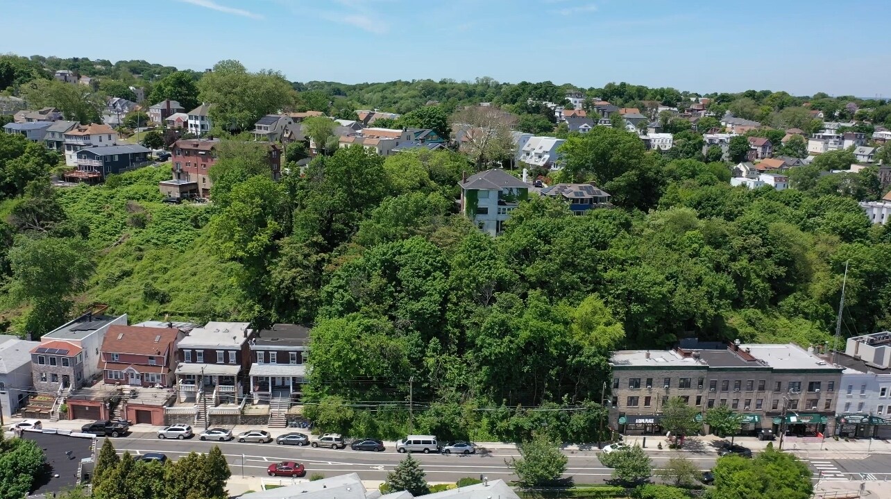 00 St. Pauls Ave, Staten Island, NY 10304