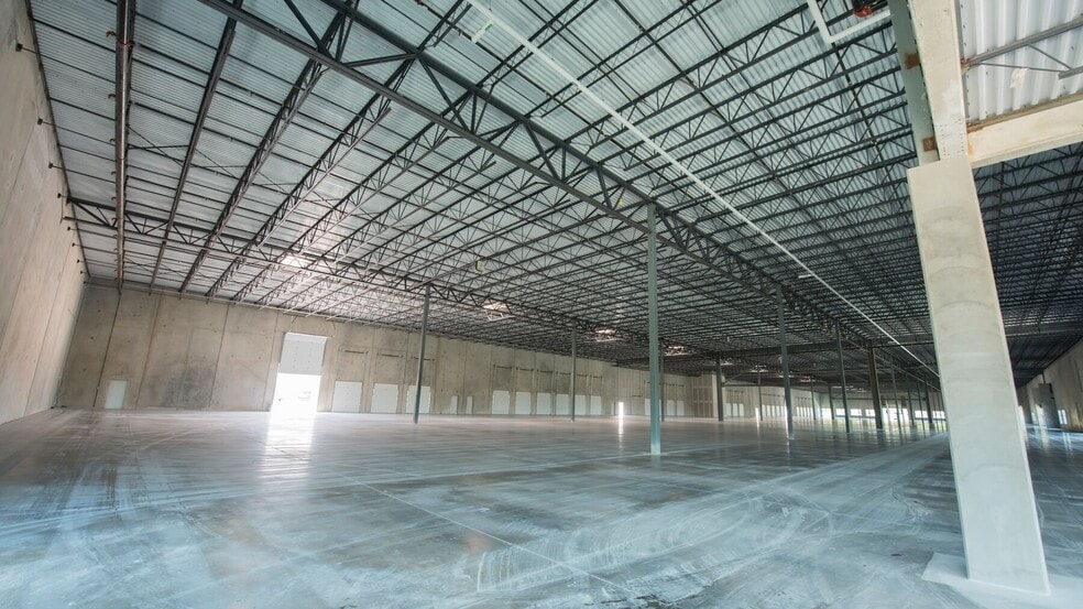 401 Center Ridge Dr, Austin, TX for lease - Interior Photo - Image 3 of 5