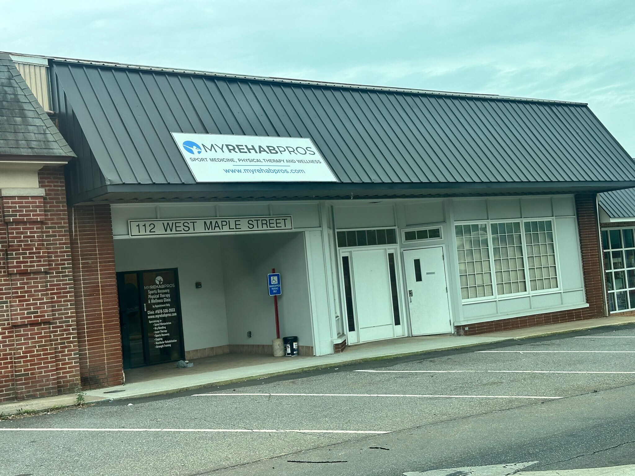 112 W Maple St, Cumming, GA for lease Building Photo- Image 1 of 17