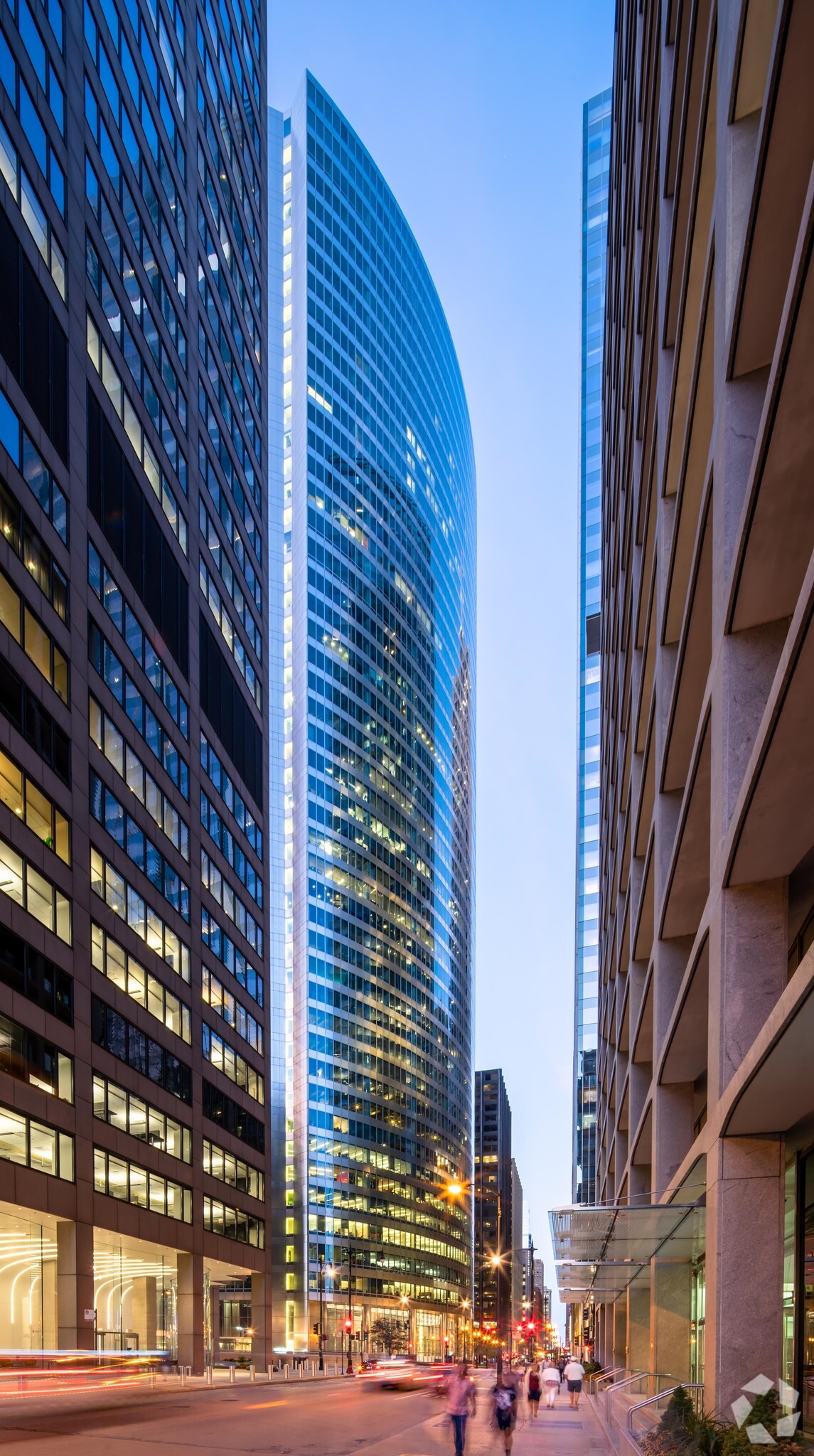 71 S Wacker Dr, Chicago, IL 60606 - One North Wacker | LoopNet 