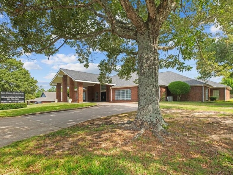 123 Medical Dr, Palestine, TX for sale - Building Photo - Image 2 of 28