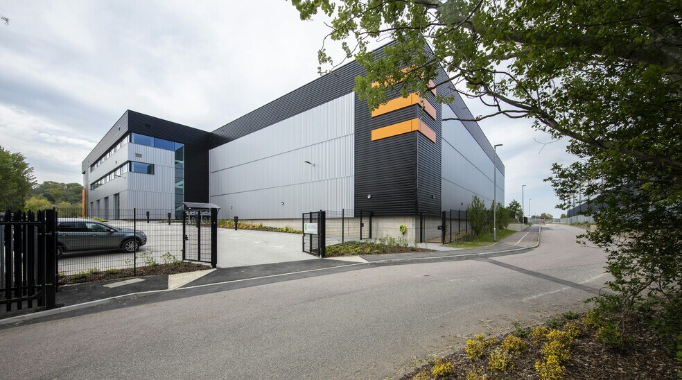 1 Church Manorway, Erith for lease - Building Photo - Image 3 of 17