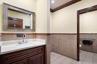 2320 NASA Pky, Seabrook, TX for sale Interior Photo- Image 2 of 25