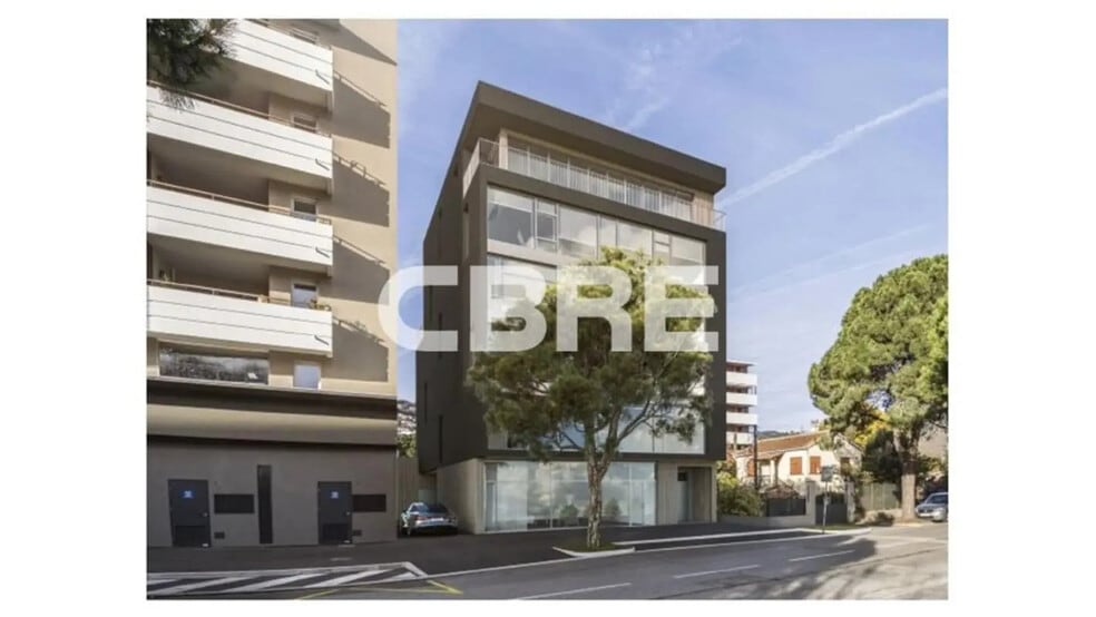 Retail in Nice for lease - Building Photo - Image 1 of 11