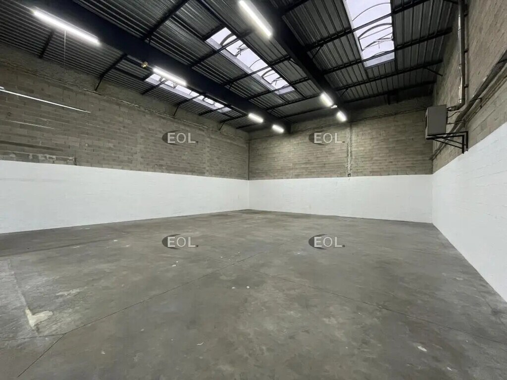 Location Local d'activités 382 m² à 764 m² - Photo 1