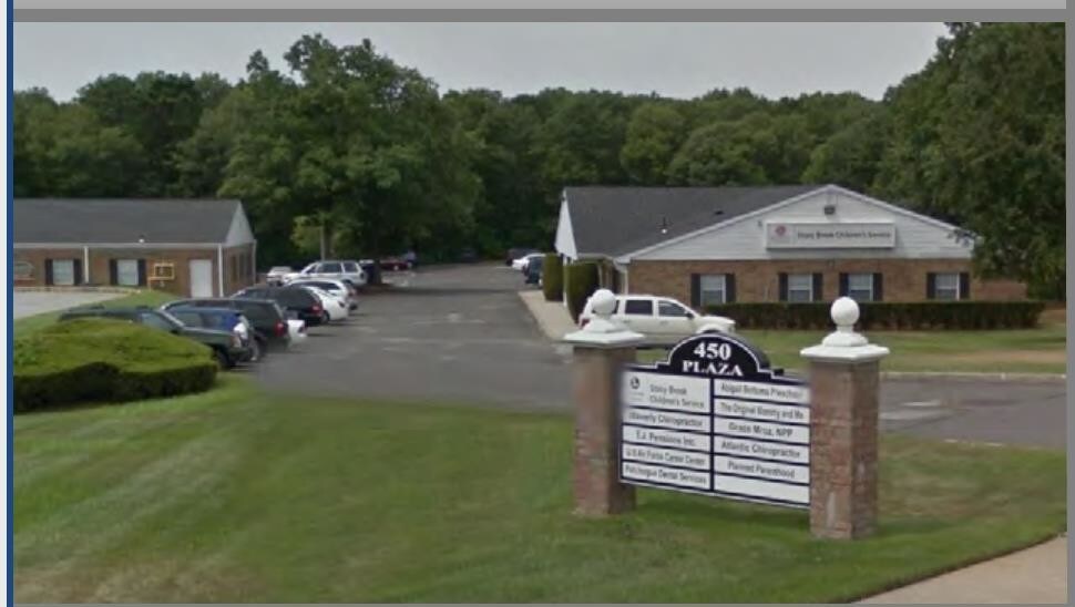 440450 Waverly Ave, Patchogue, NY 11772