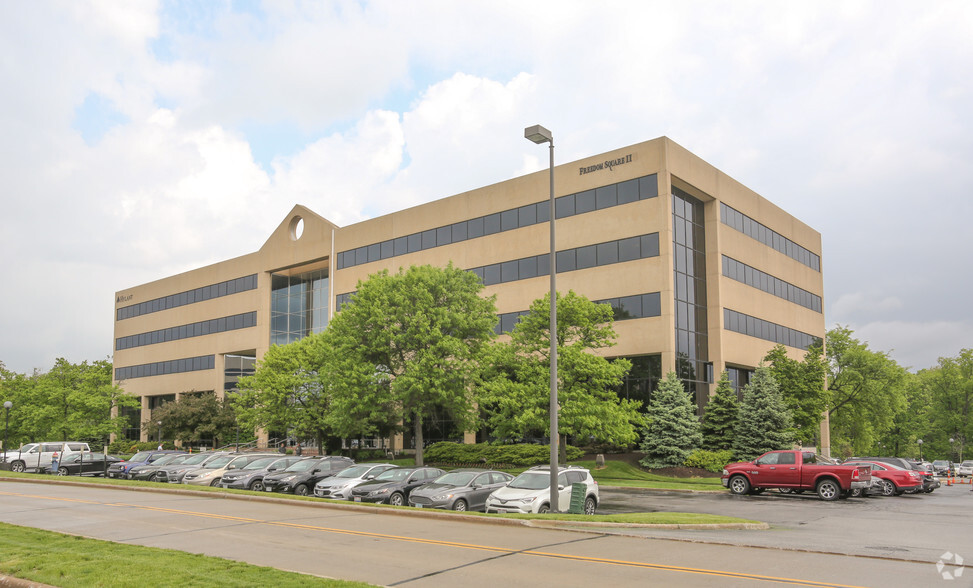 6000 Freedom Square Dr, Independence, OH for lease - Primary Photo - Image 1 of 6