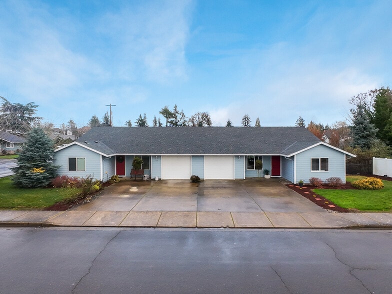 402 E Washington St, Carlton, OR for sale - Building Photo - Image 2 of 36