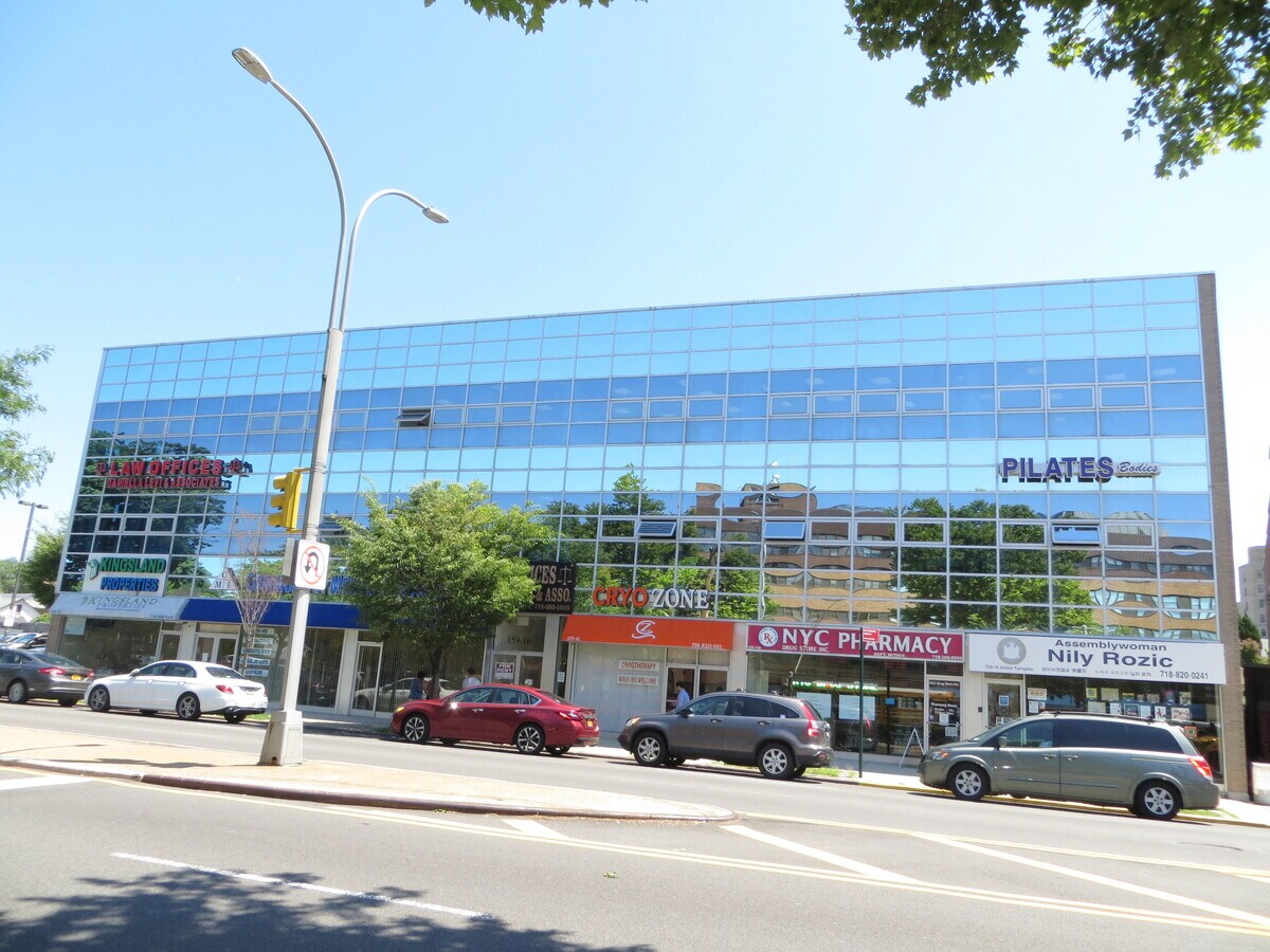 15916 Union Tpke, Fresh Meadows, NY 11366