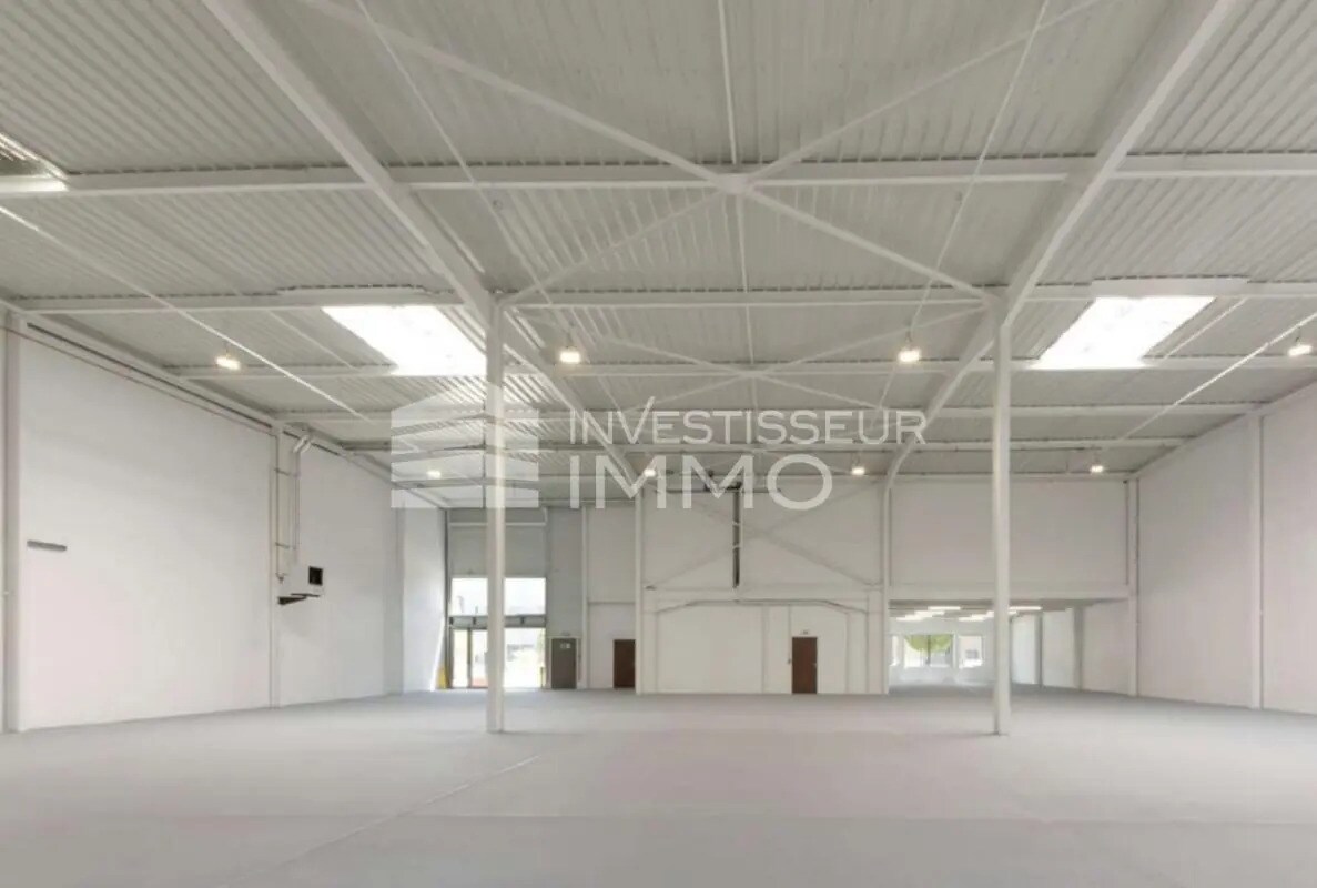 Office in Le Blanc-Mesnil for lease Interior Photo- Image 1 of 6