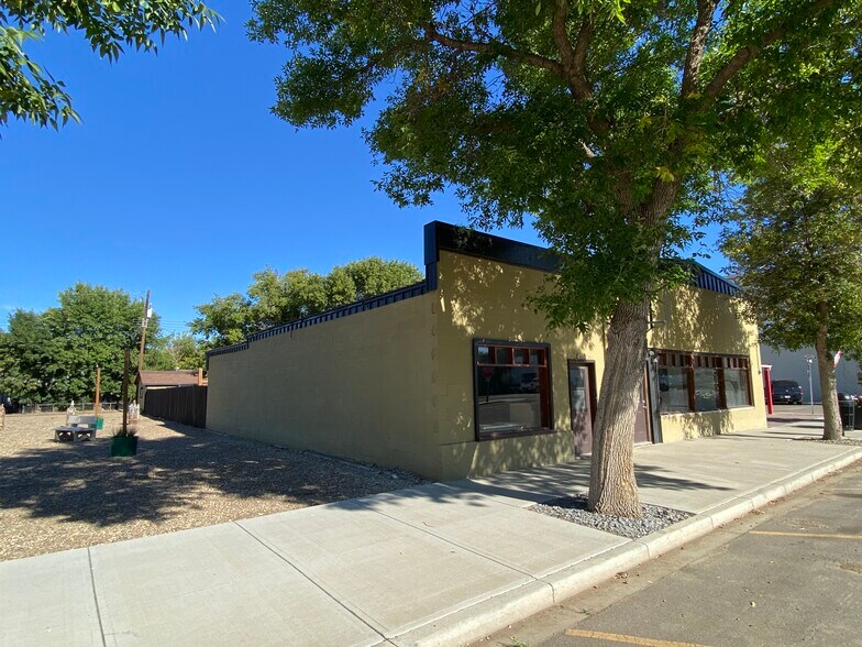 165 Centre St, Tilley, AB for sale - Building Photo - Image 2 of 37