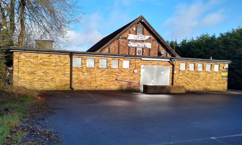 Lower Rd, Effingham for sale Primary Photo- Image 1 of 1