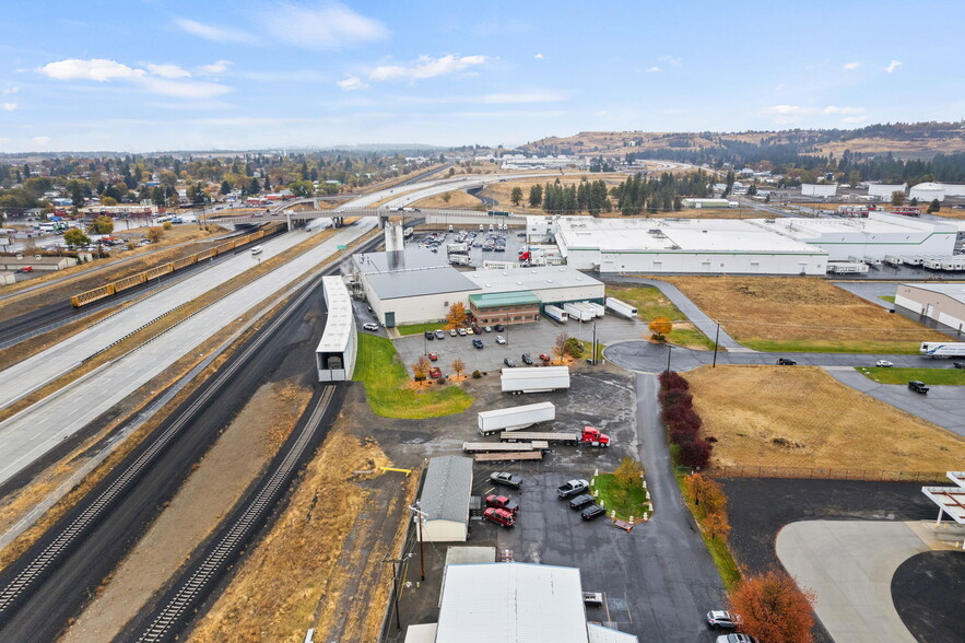 3405 E Bismark Ct, Spokane, WA for sale - Building Photo - Image 2 of 7