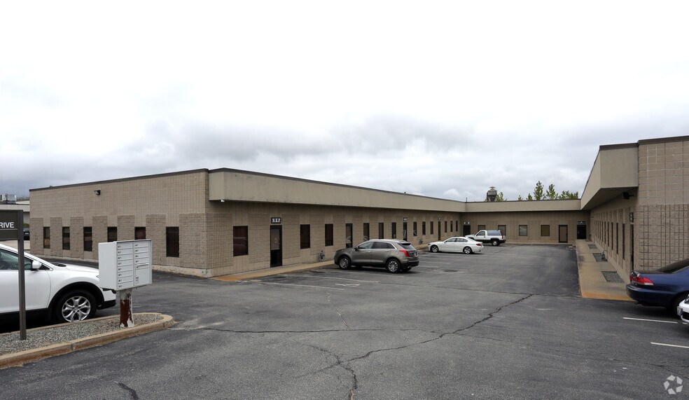 25 Western Industrial Dr, Cranston, RI 02921
