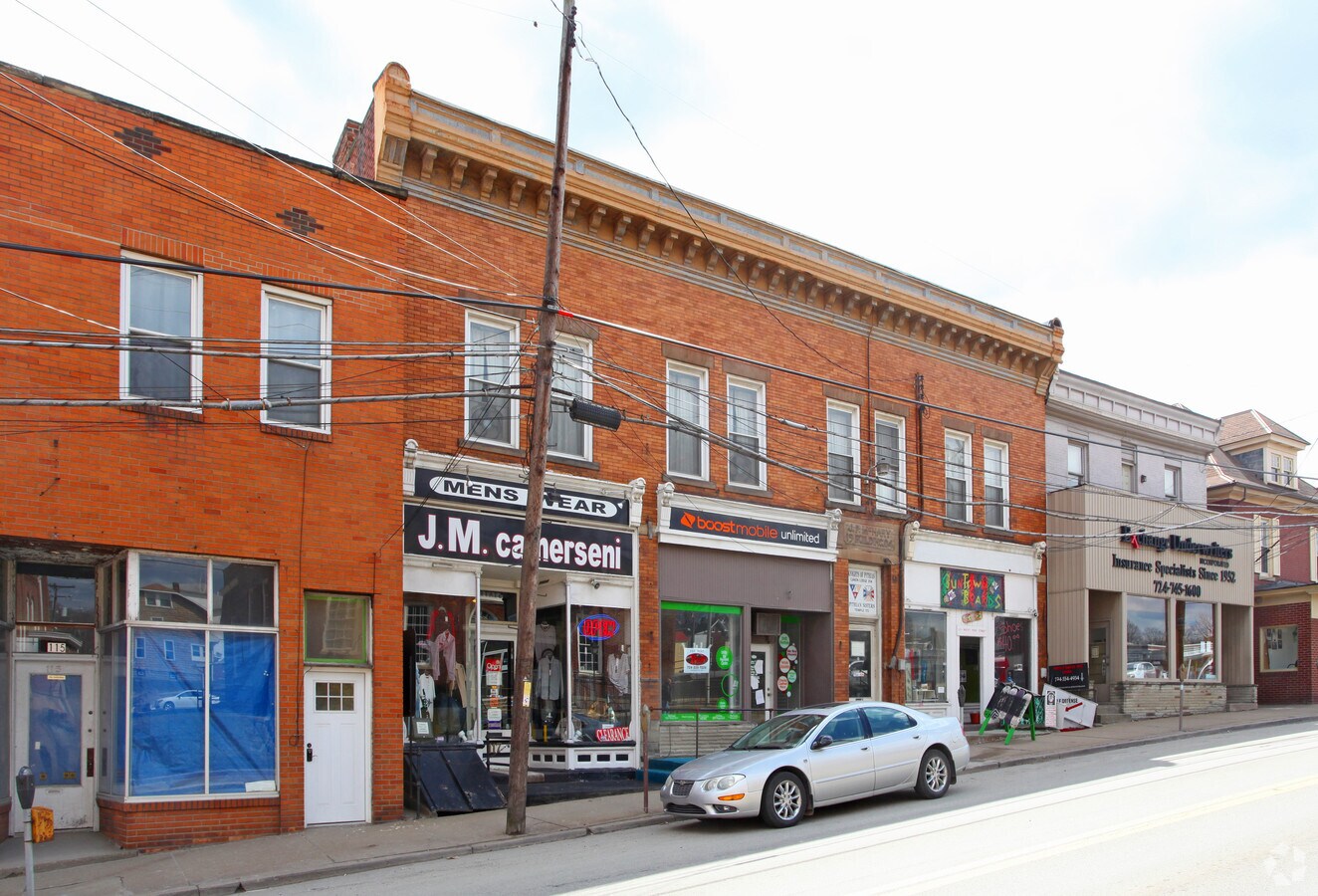 121 W Pike St, Canonsburg, PA 15317