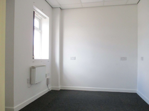 Aurillac Way, Retford for lease Interior Photo- Image 1 of 2