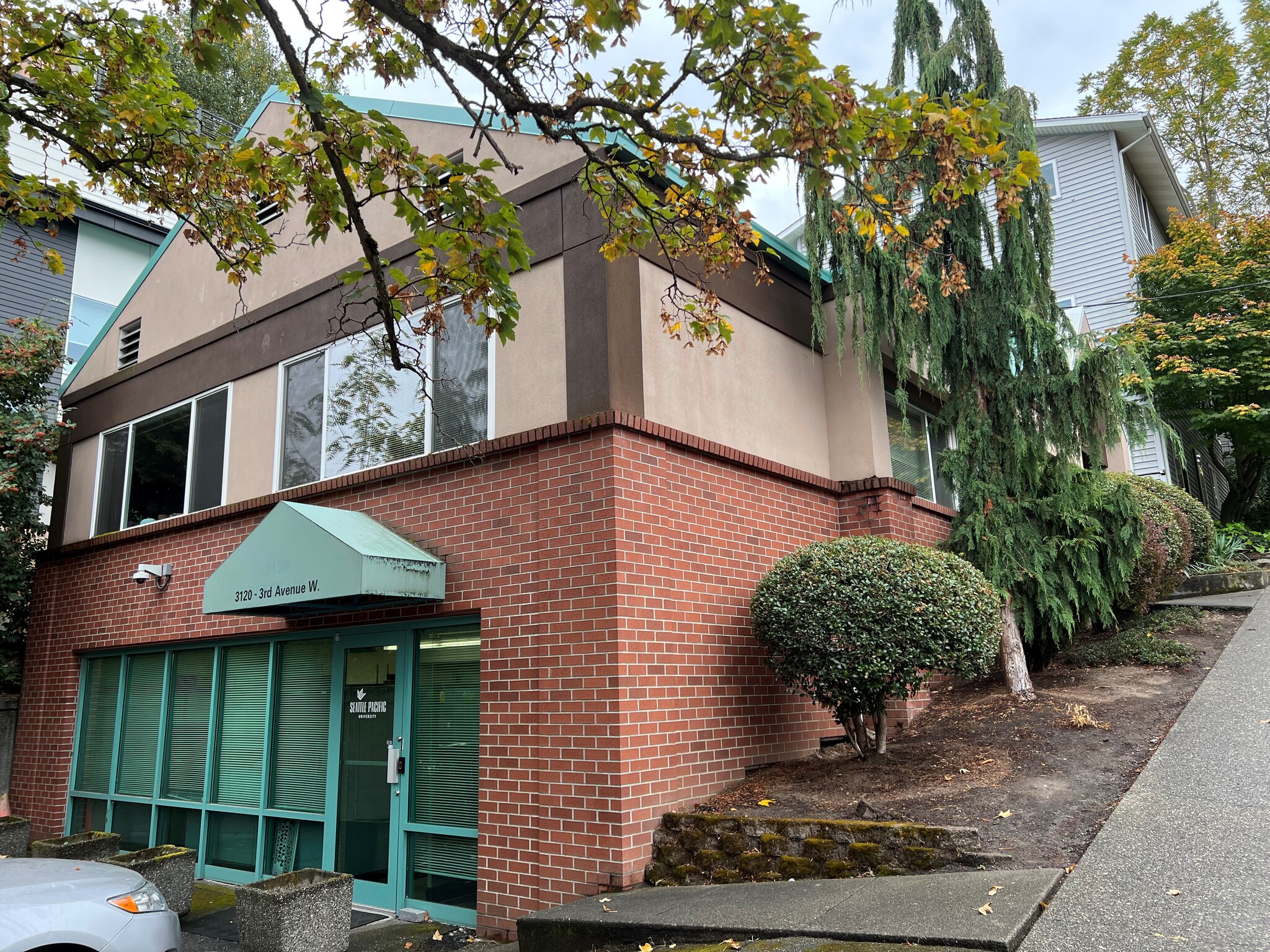 3120 3rd Ave W, Seattle, WA for lease Primary Photo- Image 1 of 7