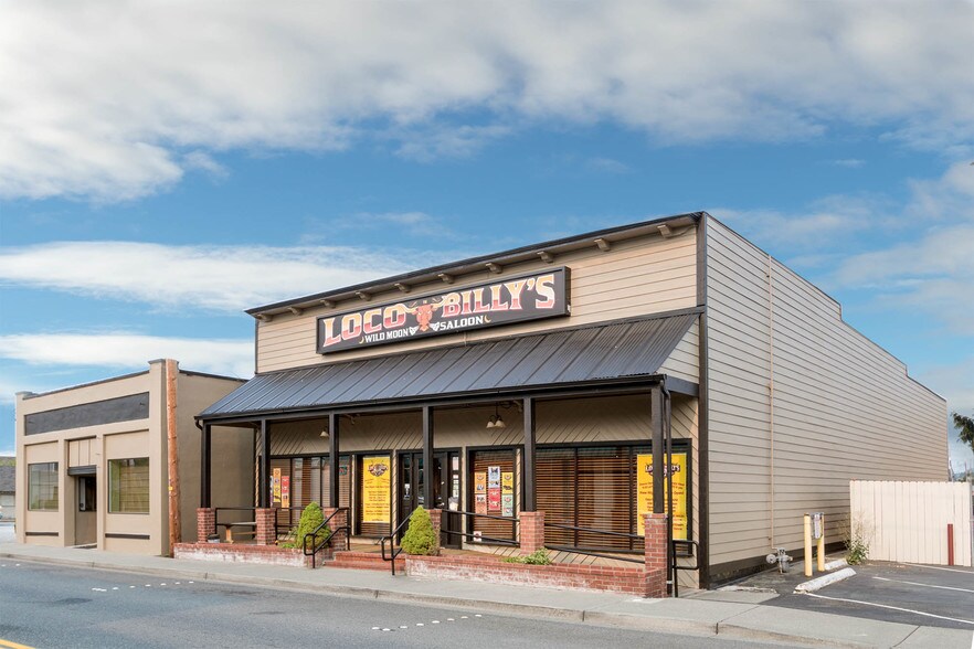 Retail in Stanwood, WA for sale - Primary Photo - Image 1 of 1