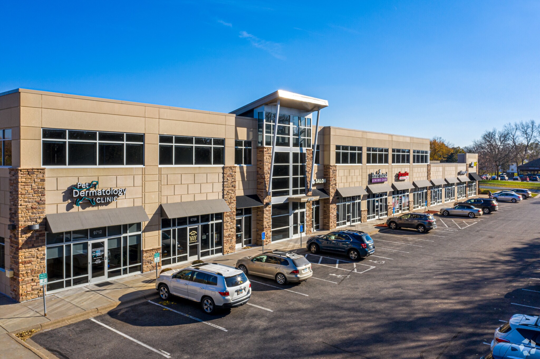 9650-9712 63rd Ave N, Maple Grove, MN for lease Building Photo- Image 1 of 11