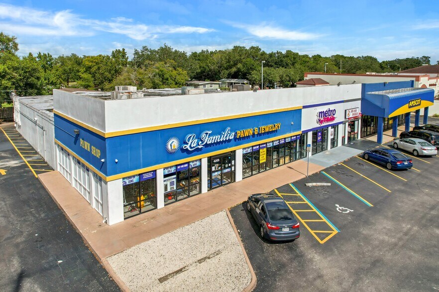 4205 Curry Ford Rd, Orlando, FL for lease - Building Photo - Image 2 of 3