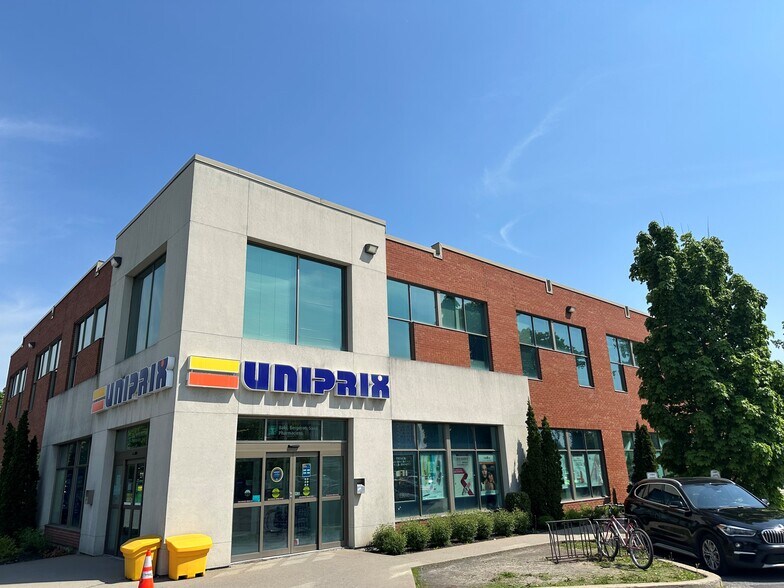 Uniprix office