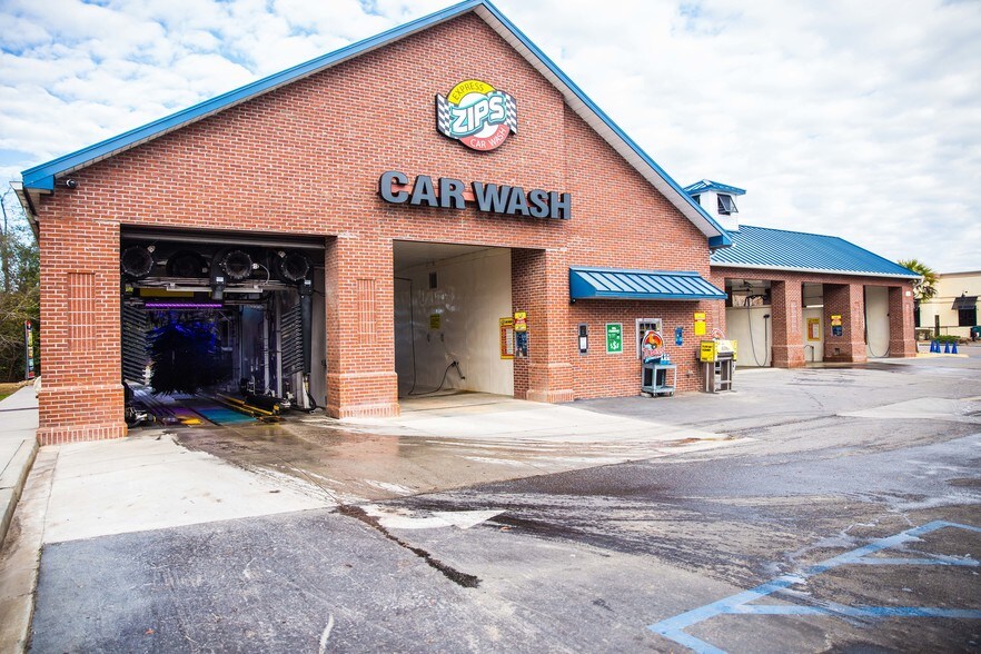 Zips Car Wash Moncks Corner Sc 29461 Property For 6 653 Sf Specialty Building Offered At 4 385 000 A 7 Cap Rate In Moncks Corner Sc