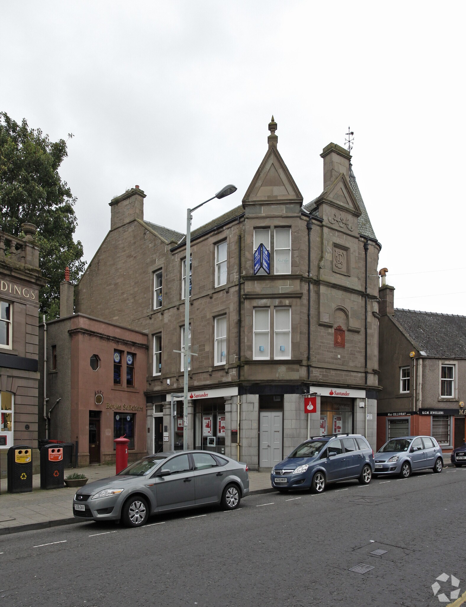 79-83 Castle St, Forfar for sale Primary Photo- Image 1 of 1