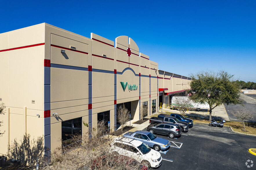 6870 Firstpark Blvd, Lakeland, FL for lease - Building Photo - Image 2 of 7