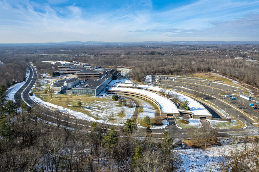 900 US Highway 202/206, Bedminster, NJ for sale - Aerial - Image 2 of 12