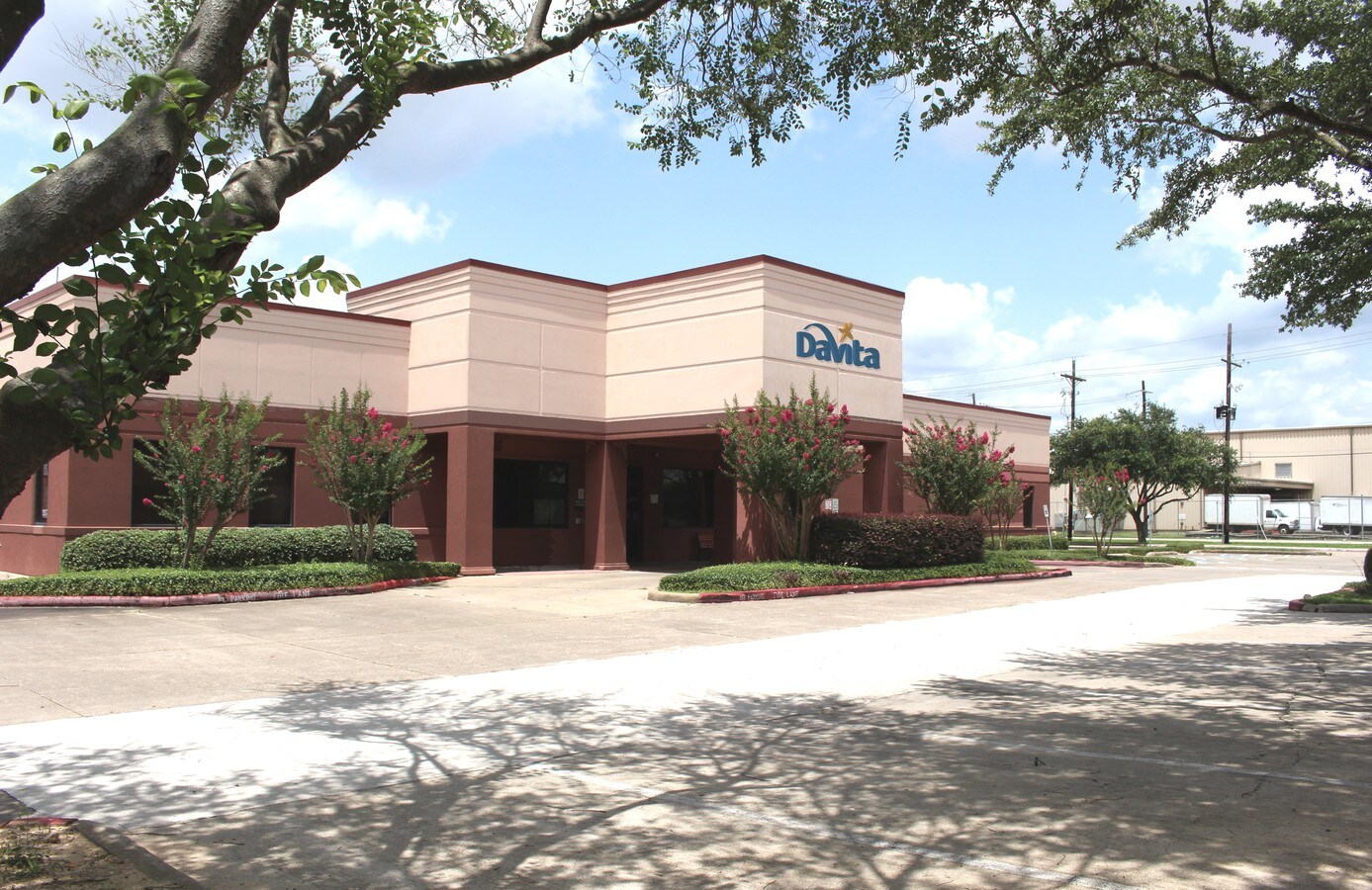 3050 Liberty, Beaumont, TX 77702