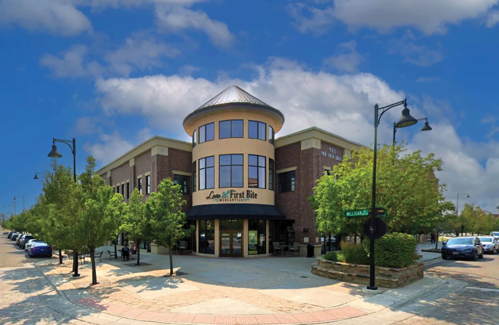 901 Pier View Dr, Idaho Falls, ID for lease Building Photo- Image 1 of 11