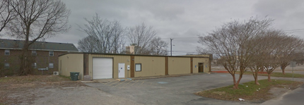 5873 Poplar Hall Dr, Norfolk, VA for lease Building Photo- Image 2 of 3