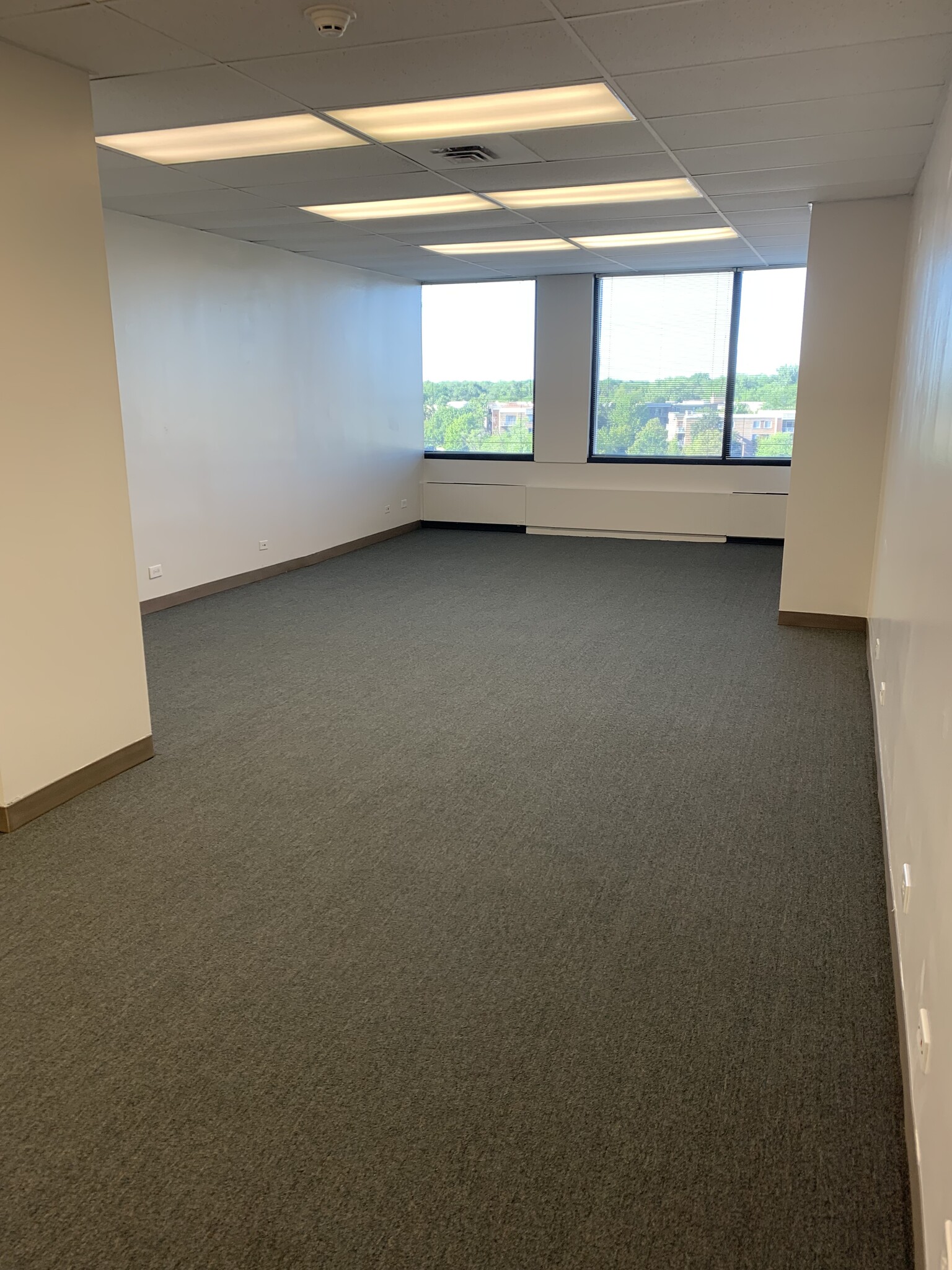 800 E Northwest Hwy, Palatine, IL for lease Interior Photo- Image 1 of 2