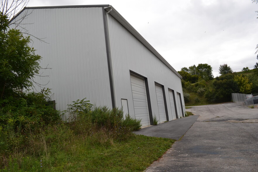 4028 Hanover Pike, Manchester, MD for lease - Building Photo - Image 2 of 7