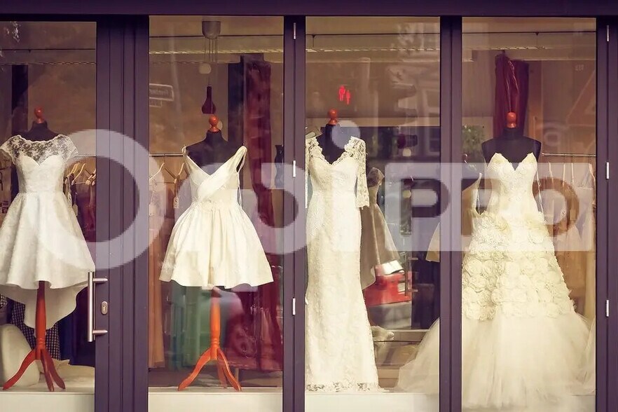 Retail in Beauvais for lease - Building Photo - Image 3 of 5