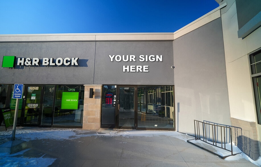 2517-2525 Portage Ave, Winnipeg, MB for lease - Building Photo - Image 1 of 34