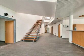 Flex in Tremblay-en-France for lease Interior Photo- Image 1 of 15