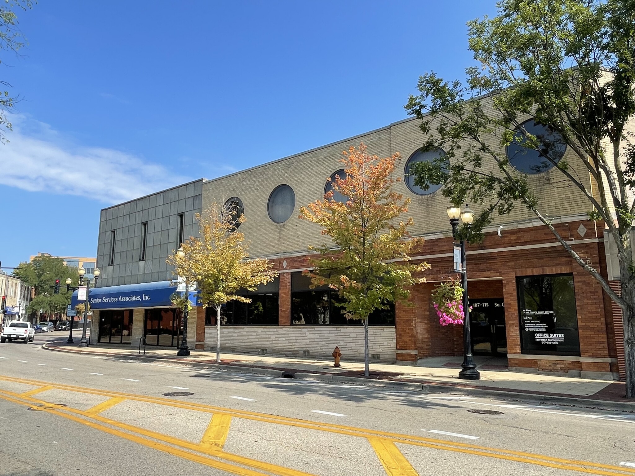 105-115 S Grove Ave, Elgin, IL for lease Building Photo- Image 1 of 27