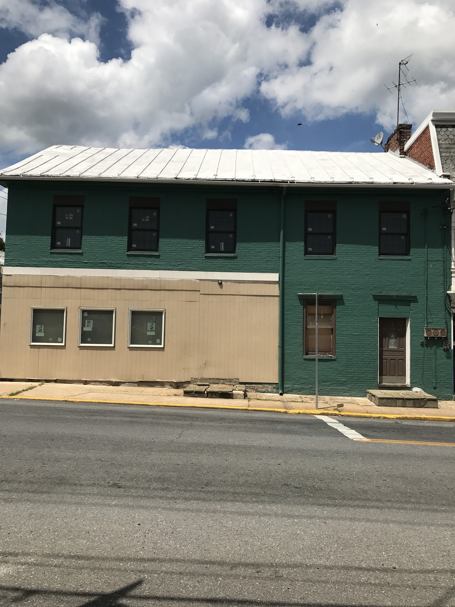 13 E Main St, Newville, PA for sale Building Photo- Image 1 of 1