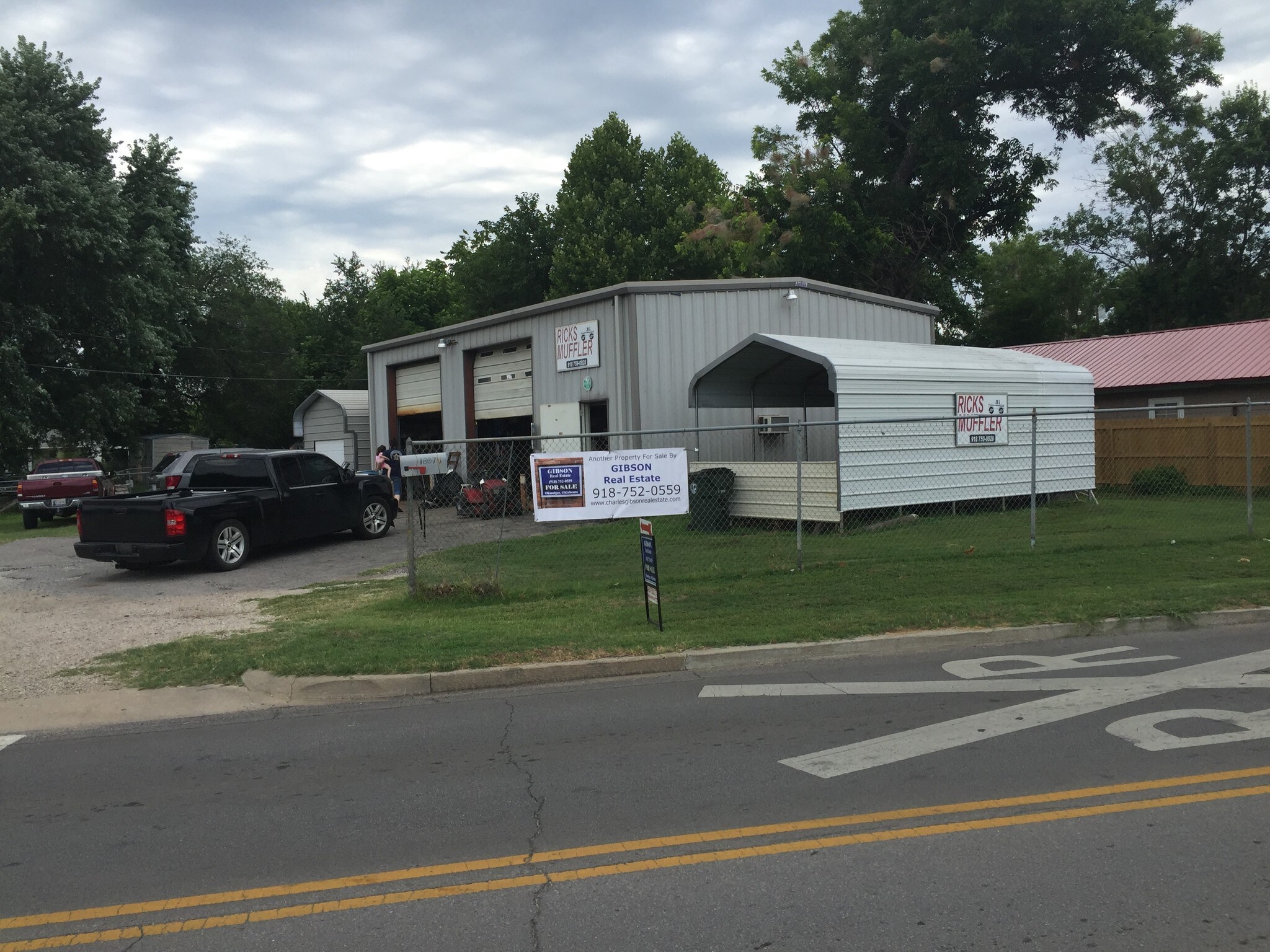 1005-1007 E 13th St, Okmulgee, OK for sale Primary Photo- Image 1 of 1