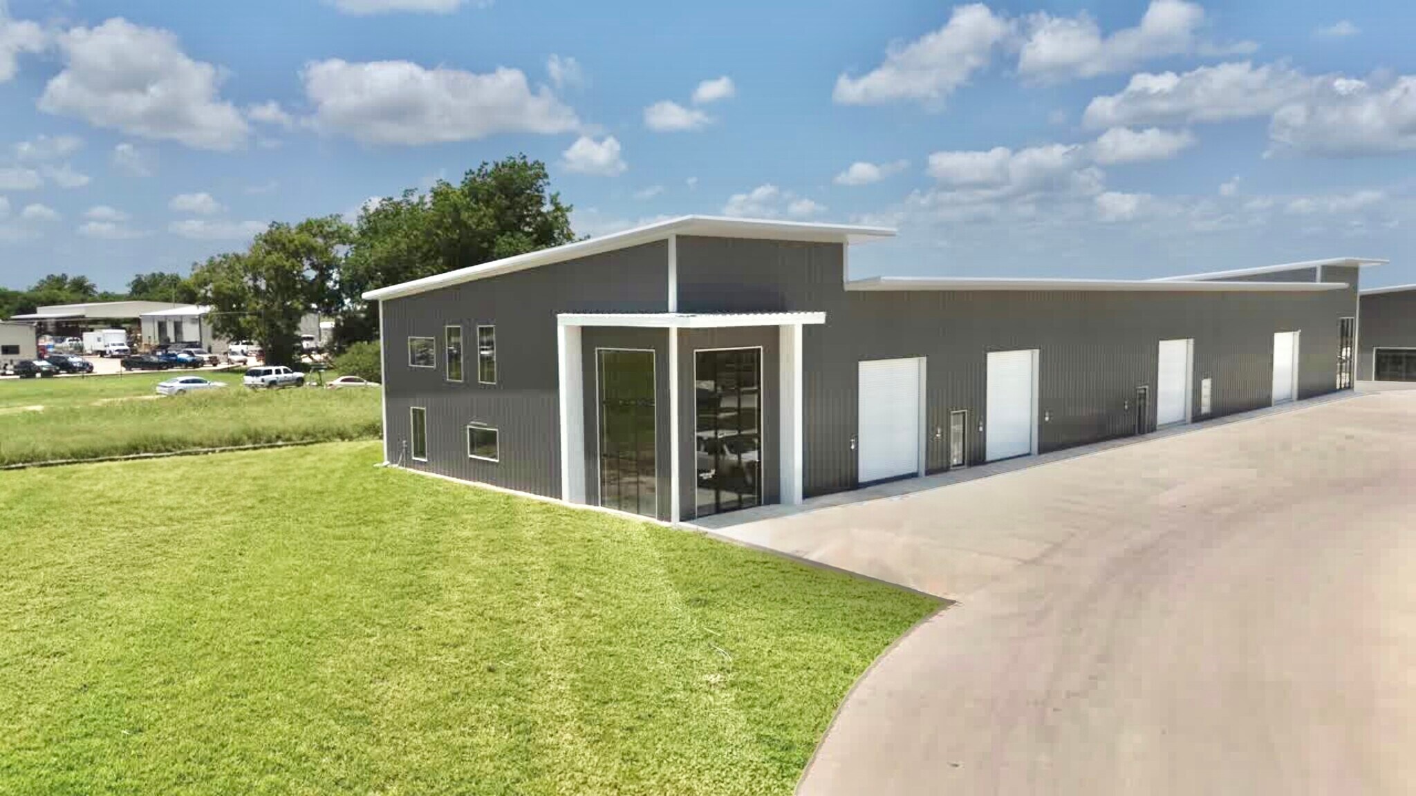 21901 US-79 Hwy, Taylor, TX for lease Building Photo- Image 1 of 7