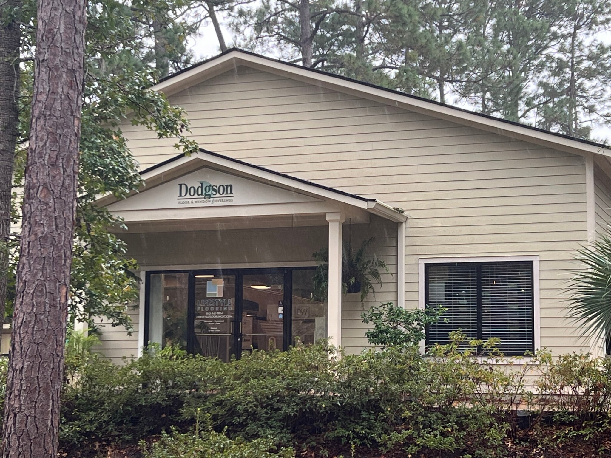 14 Palmetto Business Park Rd, Hilton Head Island, SC for sale Building Photo- Image 1 of 23