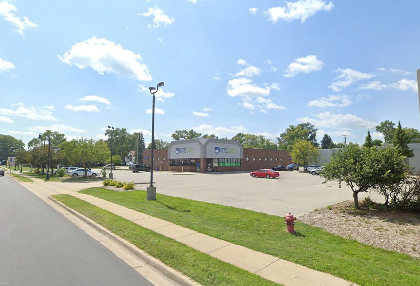 1607 24th St, Port Huron, MI for sale - Building Photo - Image 2 of 4