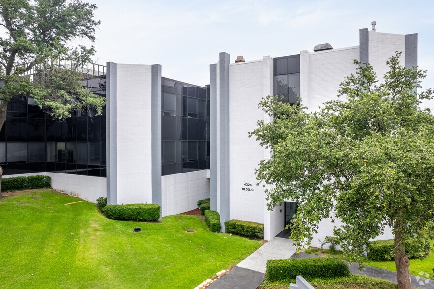 4320 N Belt Line Rd, Irving, TX for lease - Building Photo - Image 3 of 11